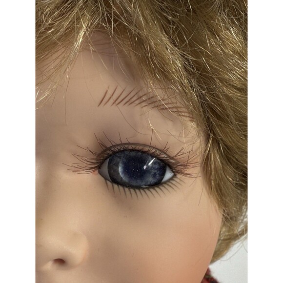 William Tung TUSS Series 22" Porcelain Doll Scottish Outfit Heterochromia Rare - Picture 12 of 13